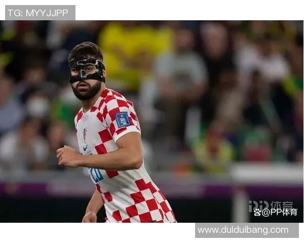 格瓦迪奥尔引领新一代后卫潮流球场上的战术大师与未来之星